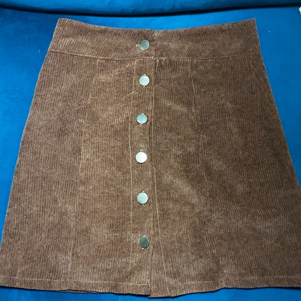 Elegant Brown Corduroy Skirt with Button Detail